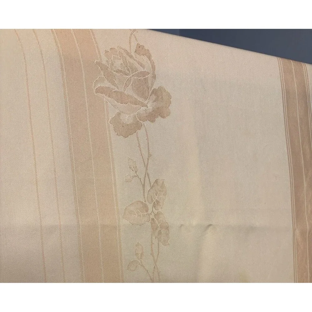 Vtg Salmon Light Pink Damask Tablecloth Rose Flowers Leaves Ivy 60” x 94”